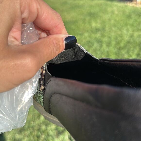 Alexander McQueen Colorful Snake Print Slip On Sneaker - Size 38 - Picture 3 of 3